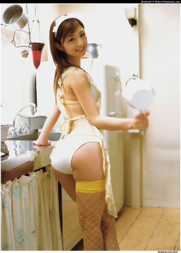 Yuko Ogura in lingerie - ass