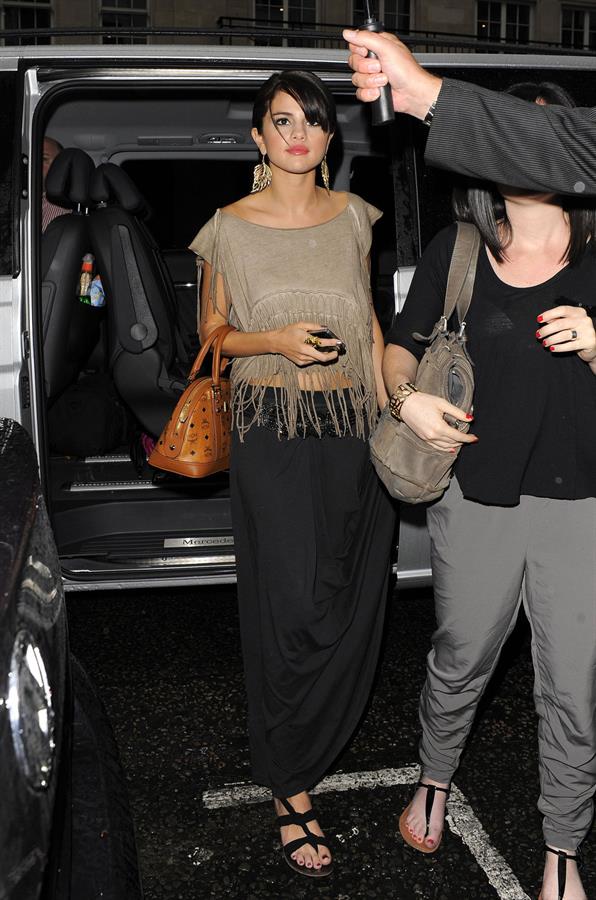 Selena Gomez enjoys a night out at Nobu restaurant in London on July 5, 2011