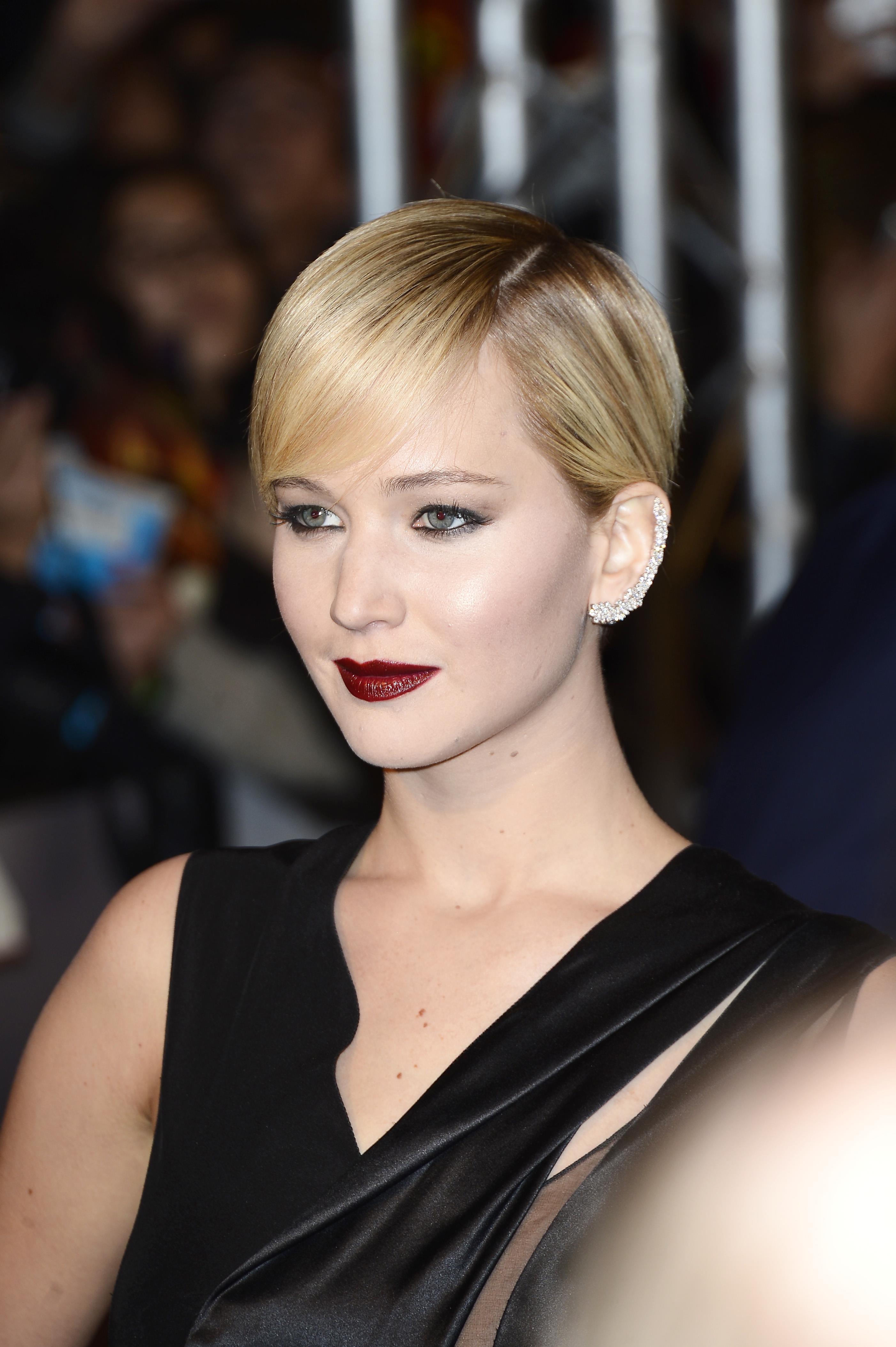Jennifer Lawrence Pictures Jennifer Lawrence “The Hunger Games: Catching Fire” French Premiere in Paris, November 15, 2013