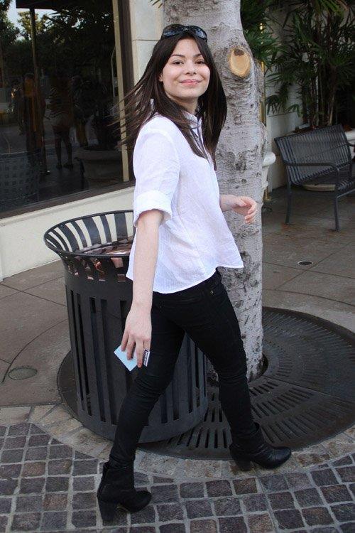 Miranda Cosgrove