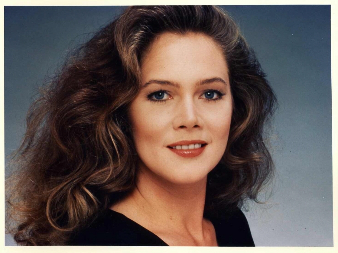 Kathleen Turner