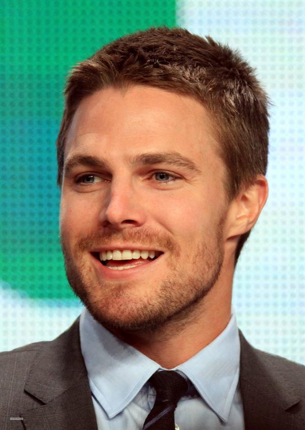 Stephen Amell