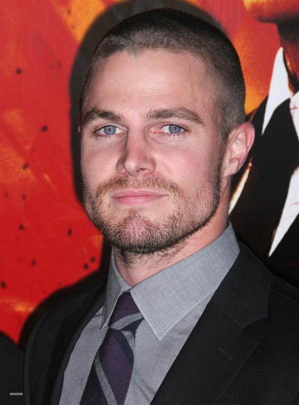 Stephen Amell