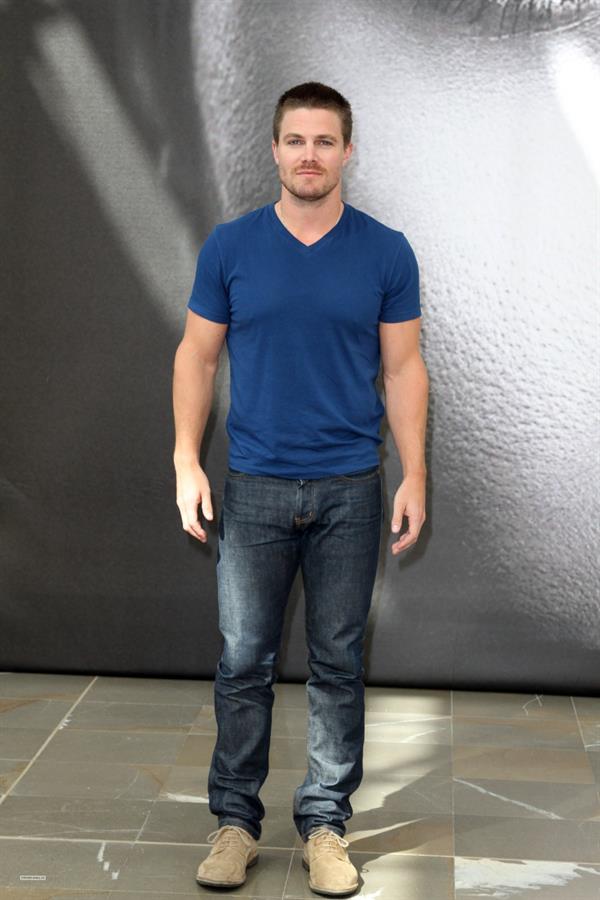 Stephen Amell