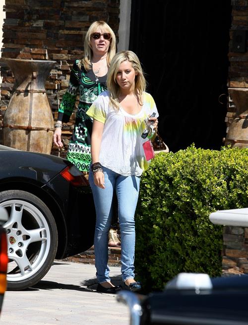 Ashley Tisdale
