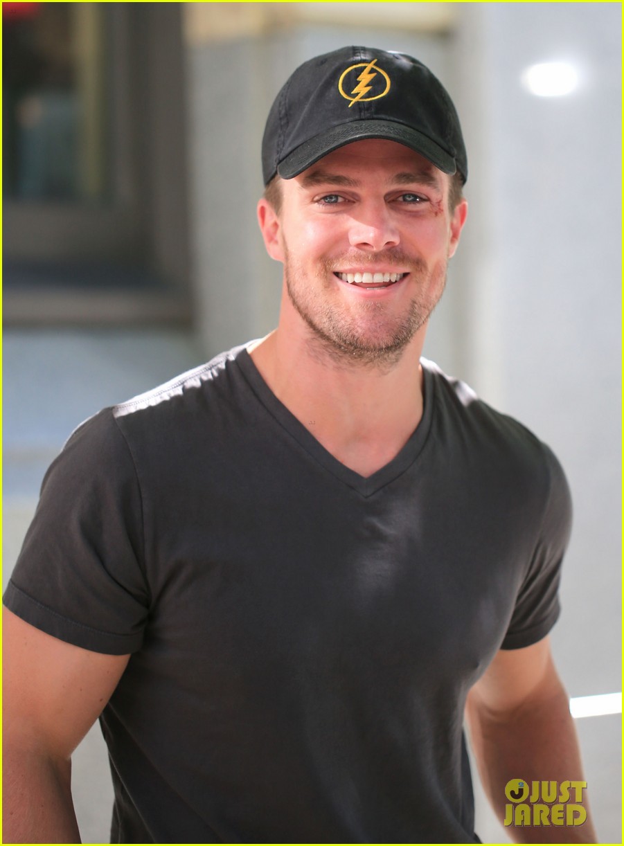 Stephen Amell