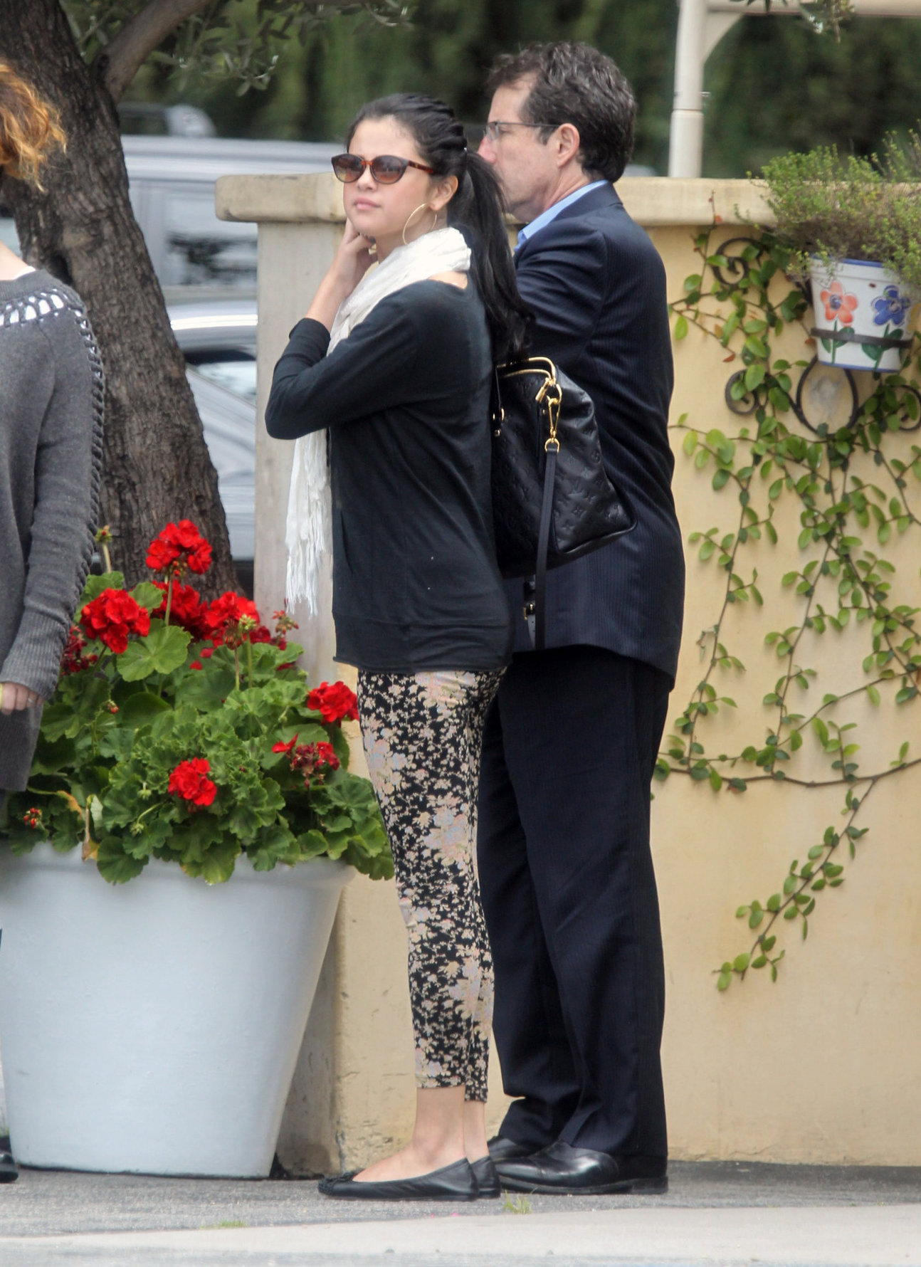 Selena Gomez going out to lunch in Studio City on April 25, 2012