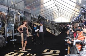 Amanda Righetti attends the LA premiere of Clash of the Titans at Graumans Chinese Theatre on March 31, 2010 