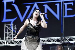 Amy Lee - Evanescence perform at the 2012 Heineken Jammin festival on July 6, 2012