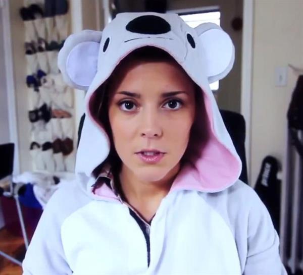 Grace Helbig