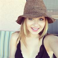 Torri Webster taking a selfie