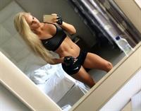 Anna Nyström taking a selfie