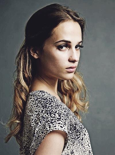 Alicia Vikander