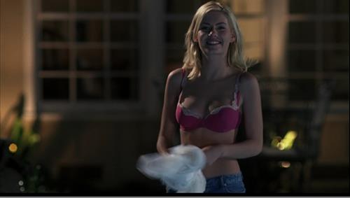 Elisha Cuthbert in lingerie
