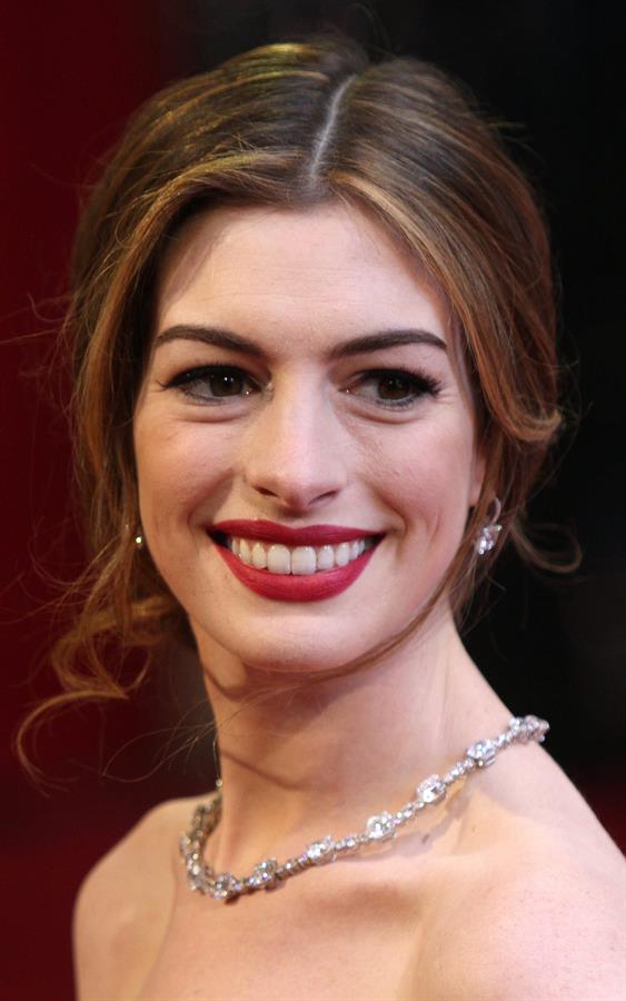Anne Hathaway 83rd annual Academy Awards in Hollywood on February 27, 2011