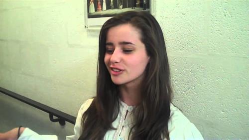 Holly Earl