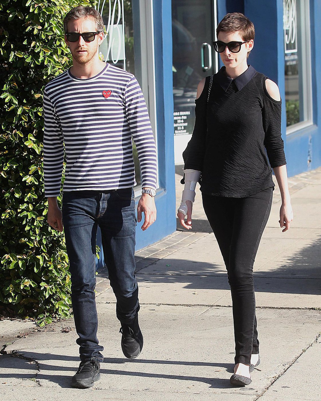 Anne Hathaway shopping in Los Angeles on June 22, 2012