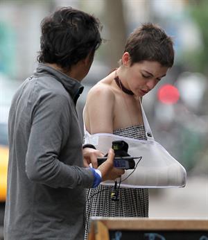Anne Hathaway out for lunch in Brooklyn New York City on May 30, 2012