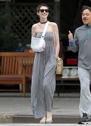 Anne Hathaway out for lunch in Brooklyn New York City on May 30, 2012