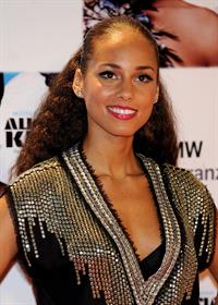 Alicia Keys a photocall for her concert in Madrid Spain on January 18, 2010