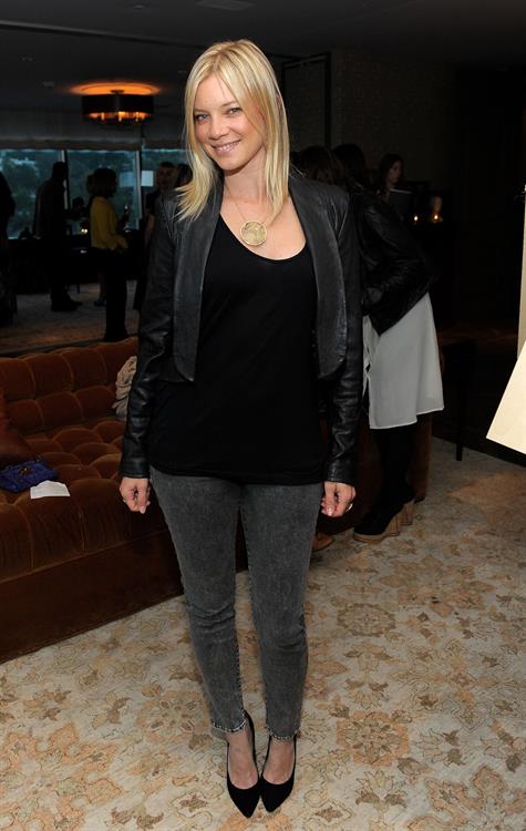 Amy Smart the Trouser Happy Hour presented by 7 for All Mankind on September 22, 2010