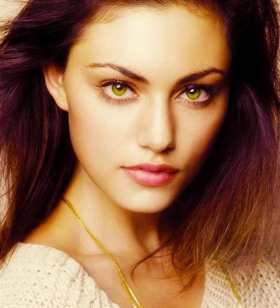Phoebe Tonkin