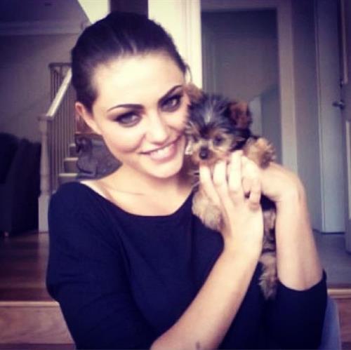 Phoebe Tonkin