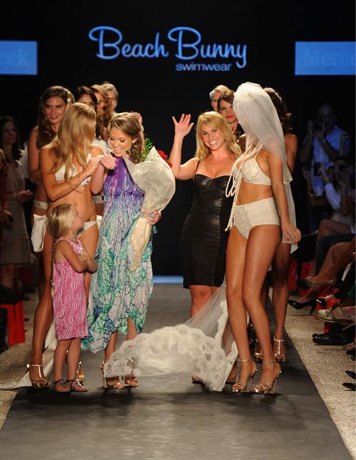 Kate Upton in lingerie