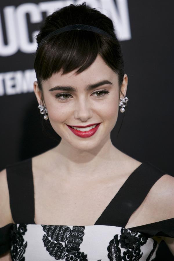 Lily Collins