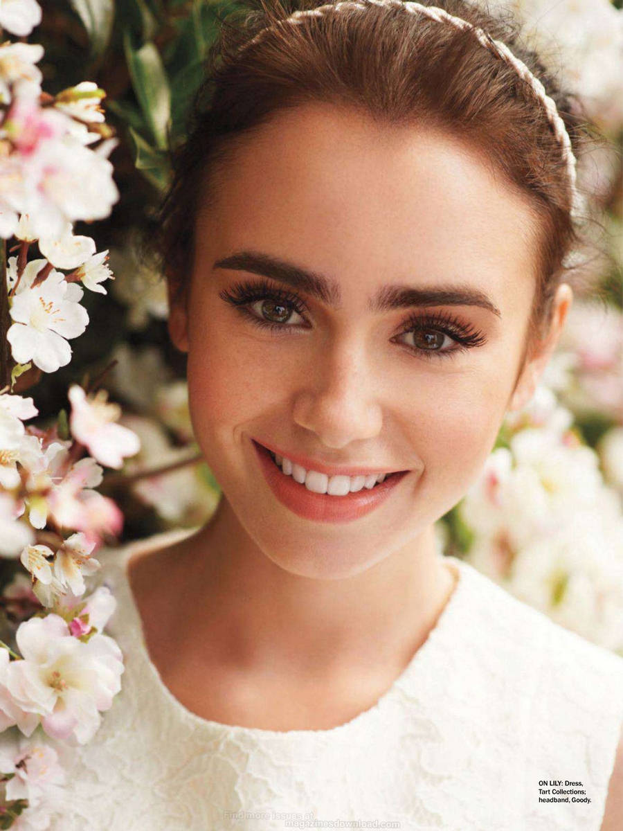 Lily Collins