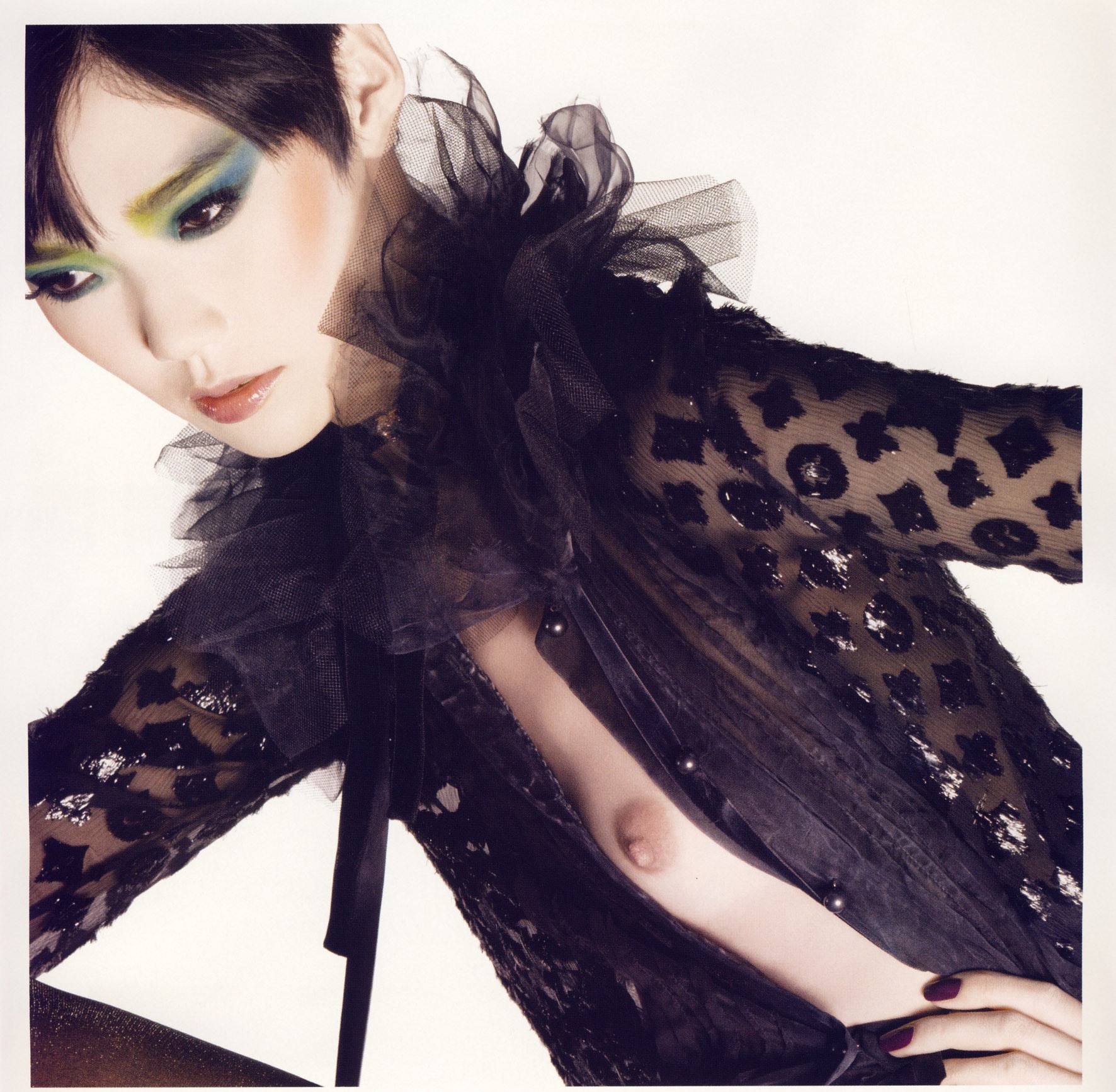Tao Okamoto taking a selfie