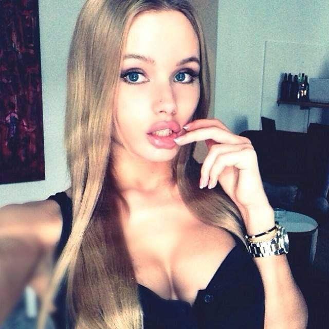 Olya Abramovich taking a selfie