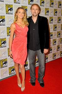 Amber Heard drive angry 3d press room on day 2 of comic con 23 07 10 