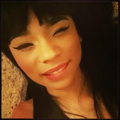 Stephanie George taking a selfie