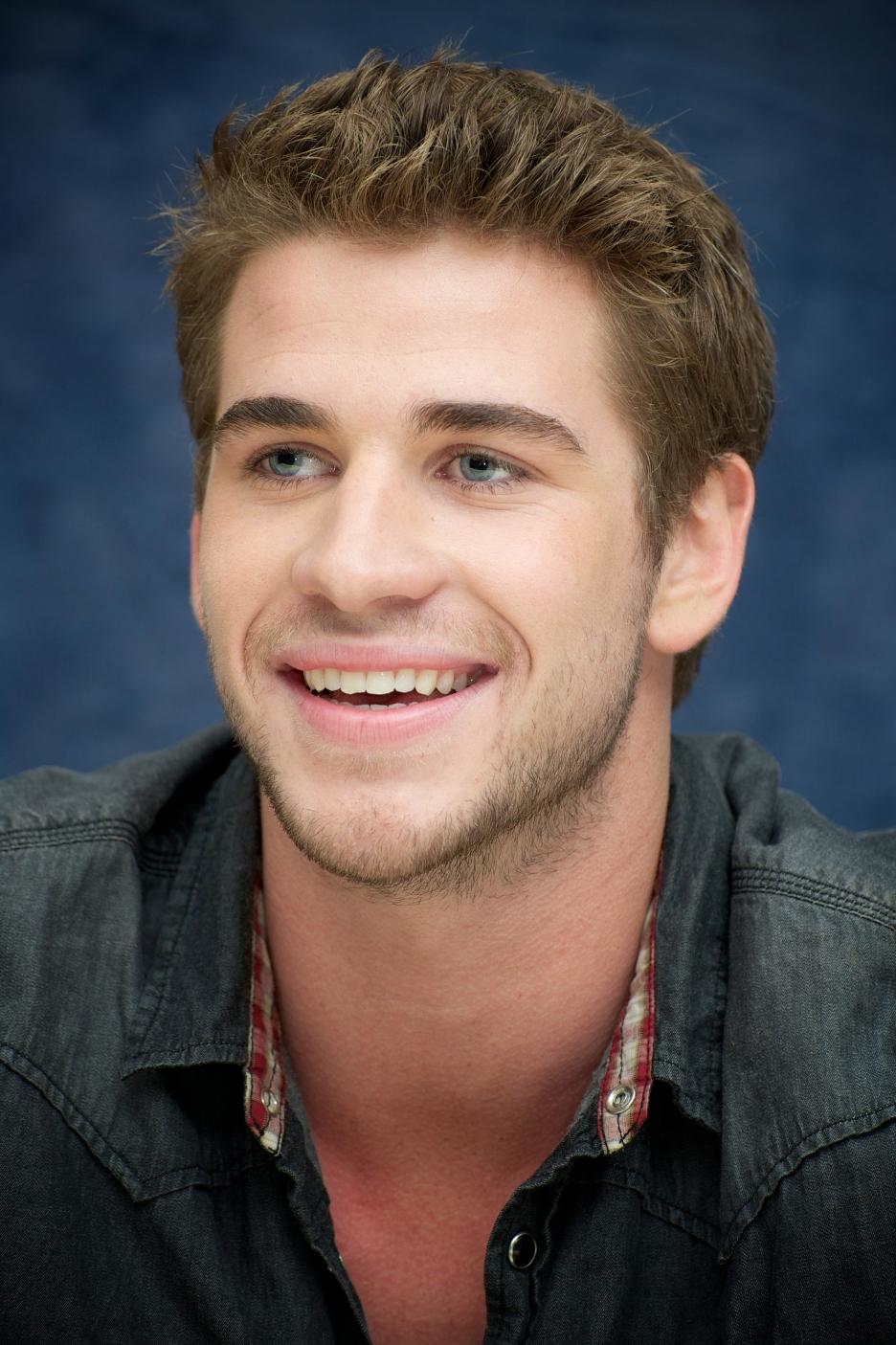 Liam Hemsworth Pictures