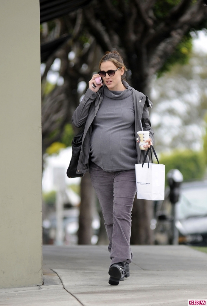 Jennifer garner pregnant 2009