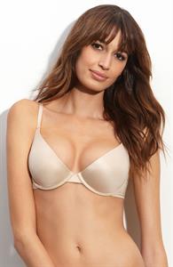 Kenza Fourati in lingerie