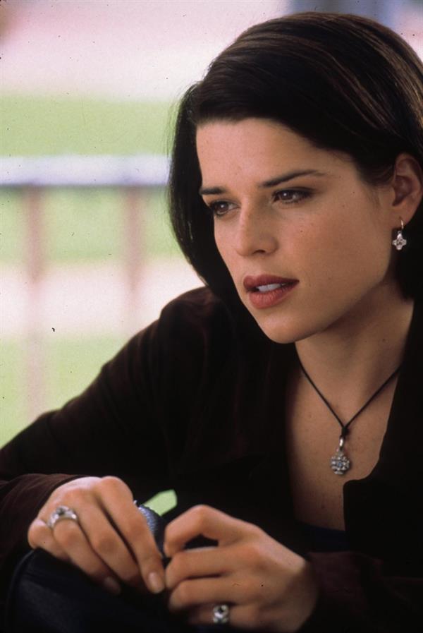 Neve Campbell