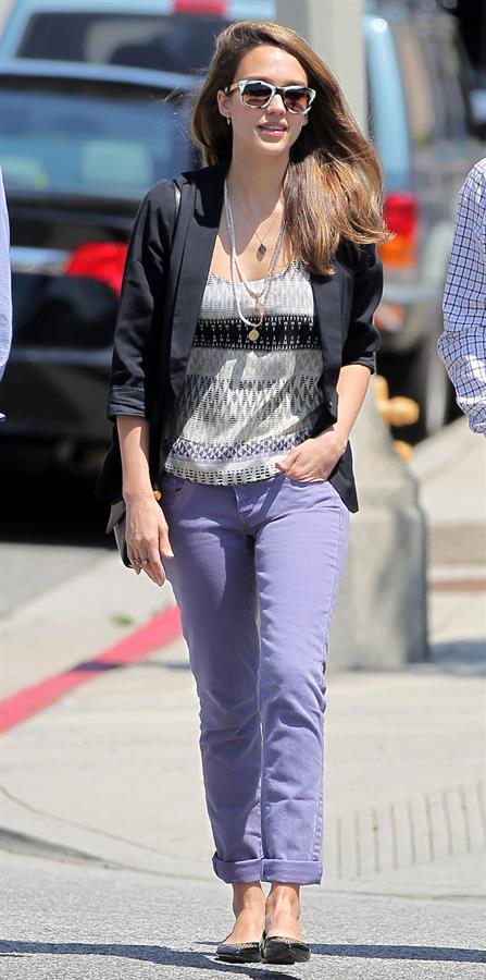 Jessica Alba outside her office Santa Monica on April 10, 2012