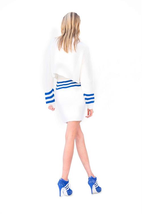 Stella Maxwell - ass