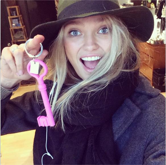 Romee Strijd taking a selfie