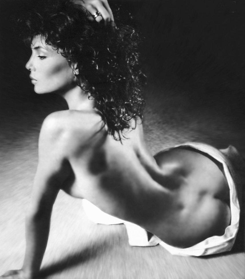 Kelly LeBrock - ass