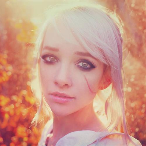 Lyz Brickley- Ciri Cosplay