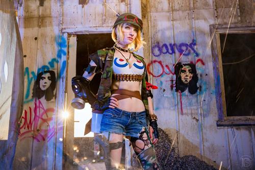 Lyz Brickley - Tank Girl Cosplay