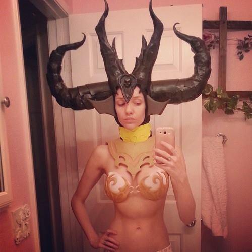 Lyz Brickley - Diablo's Lilith Cosplay