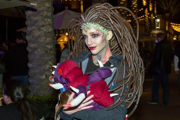 Lyz Brickley - Kerrigan Cosplay