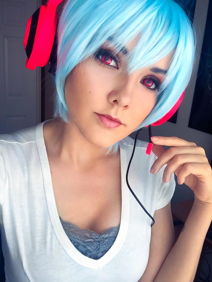Darshelle Stevens taking a selfie