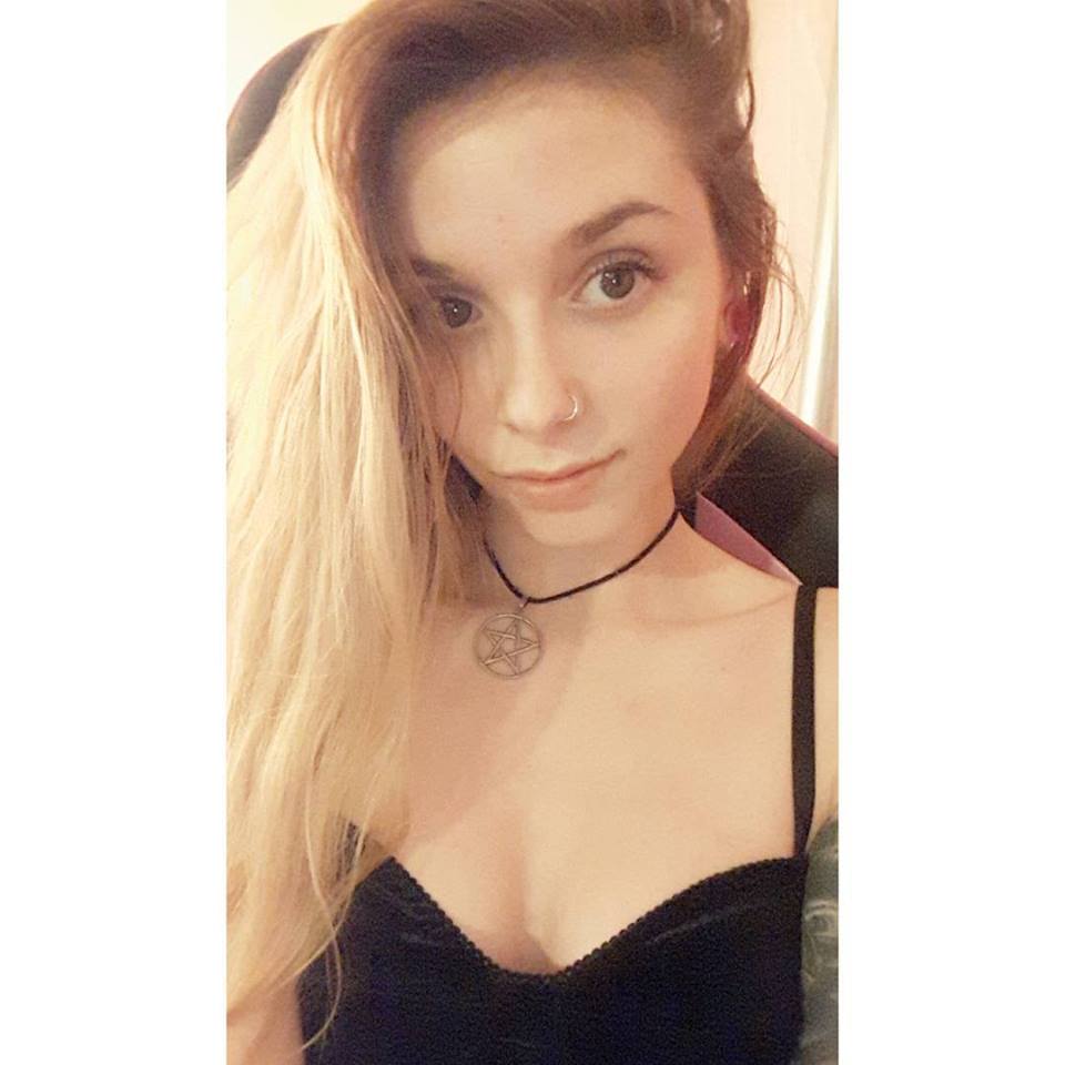 Maryann Fox taking a selfie