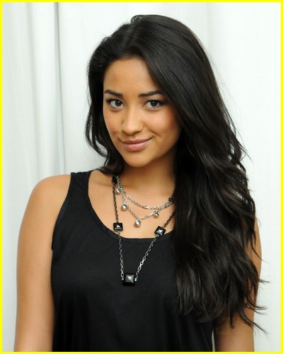 Shay Mitchell