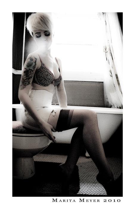 Alysha Nett in lingerie